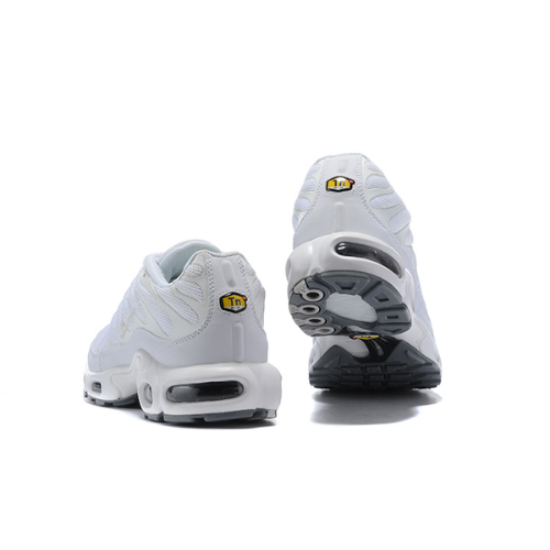 Air Max Plus TN 1 “Triple White” (sola cinza)