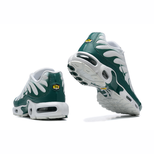 Air Max Plus TN 1 x Lacoste