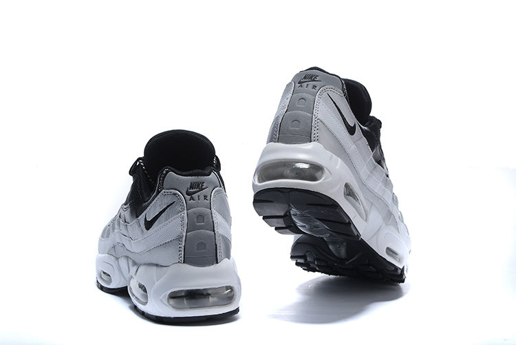 Air Max 95 “Metallic Black” - Tns Do Silva