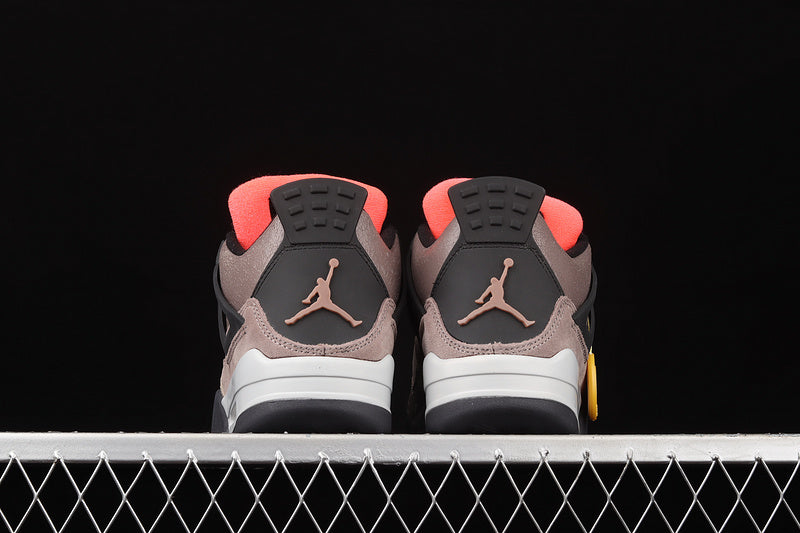 Jordan 4 “Taupe Haze” - Tns Do Silva