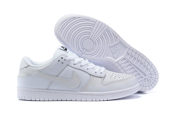 Dunk Low “Triple White” - Tns Do Silva