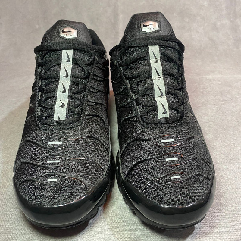 air max tn plus black silver