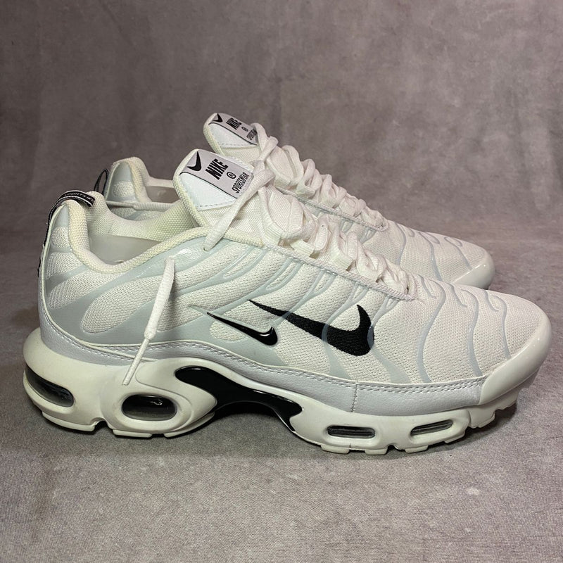 air max tn plus white double swoosh