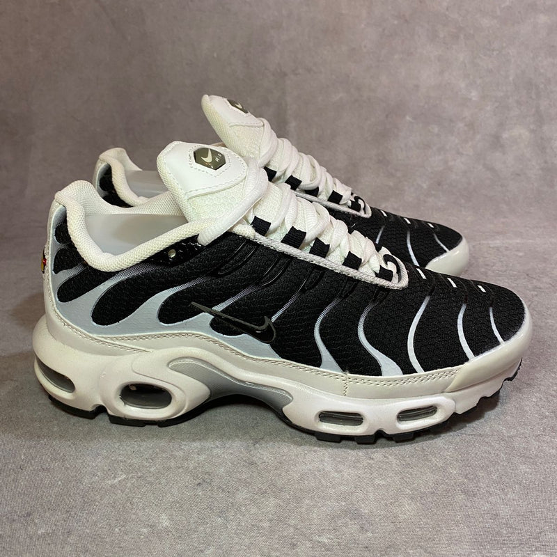 air max tn plus killer whale