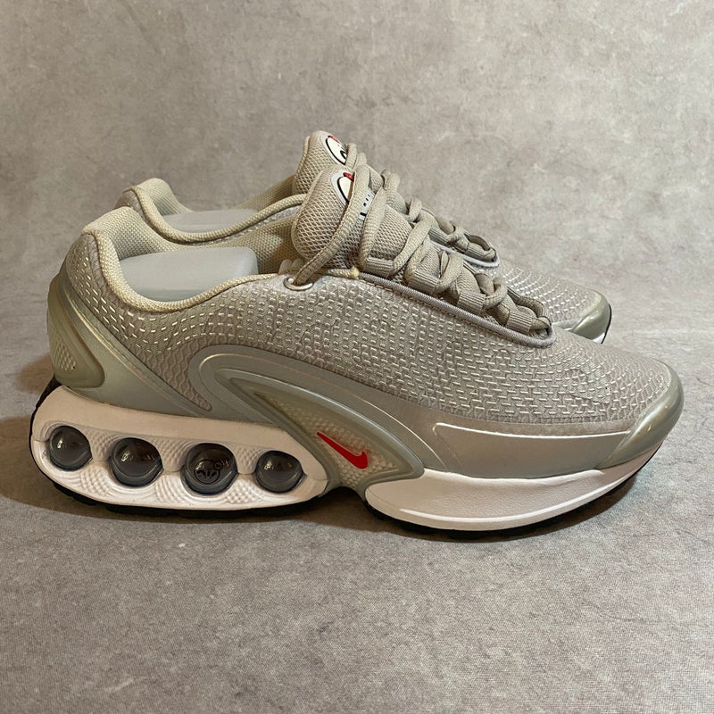 air max plus dn x supreme silver bullet